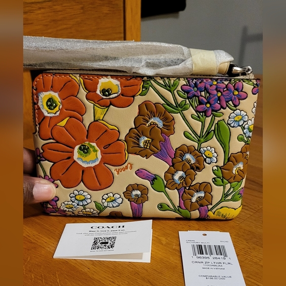 Coach Zip Wristlet With Floral Print - Picture 2 of 10